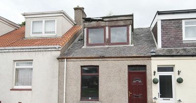 Inside the two bed West Lothian 'fixer-upper' cottage on the market for just £27k