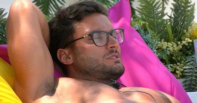 Love Island's Davide and Ekin-Su on the rocks after her intimate chat with Adam Collard