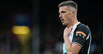 Newcastle United supporters pay tribute to Ciaran Clark after Sheffield United departure