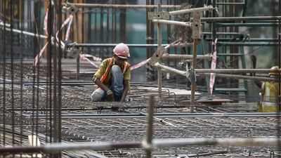 Indian economy to grow 7.1-7.6% in current fiscal: Report