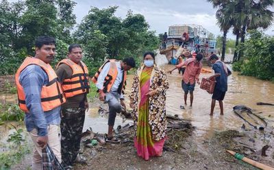 Andhra Pradesh: Flood situation turns grim as water enters many habitations