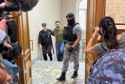 Russian opposition politician kept in prison under 'fake information' investigation