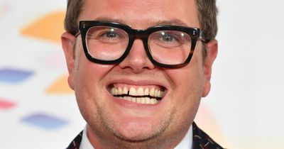 Alan Carr posts message as fans concerned over star collapsing on stage