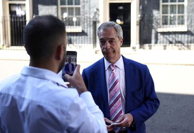Anti-EU campaigner Farage says only Braverman will 'complete Brexit'