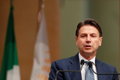 Italy's 5-Star to snub key vote, pushing Draghi's govt to the brink