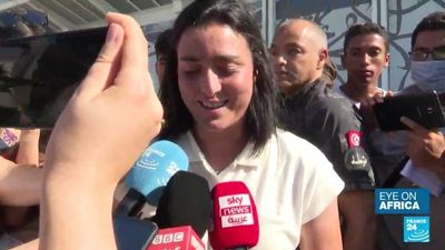 Tennis star Ons Jabeur returns home to Tunisia to cheering crowd