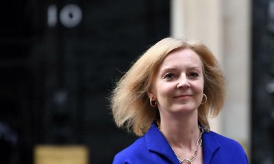 Liz Truss under pressure as rivals steal march in Tory leadership race