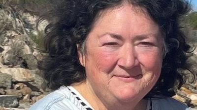 Family concern for 'very vulnerable' Adelaide grandmother Colleen South after car found abandoned in western Victoria