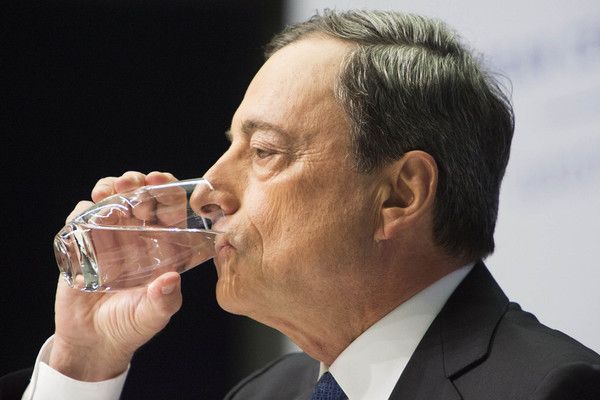 Draghi Can Argue Glass Is Half Full as ECB Pumps Up Stimulus