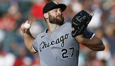 White Sox hold on for 2-1 victory, gain series split with Guardians