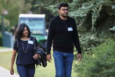 Twitter CEO Parag Agrawal warns staff of 'noise' ahead as company sues Elon Musk