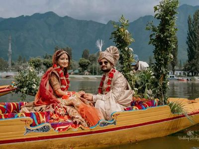 Anila Kharbanda ties the knot with Pratik Garg in Kashmir