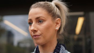 Adelaide Crows inactive player Deni Varnhagen responds to AFL lifting COVID-19 vaccine mandate