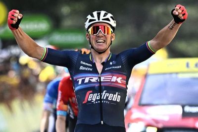 Tour de France stage 12 result LIVE: Tom Pidcock wins Alpe d’Huez as Jonas Vingegaard holds off Tadej Pogacar