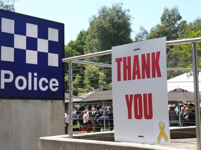 Victoria Police offer online meet-up zones