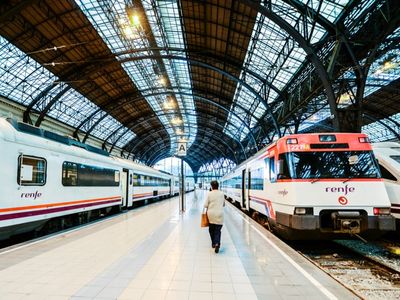 Spain to make short train journeys free