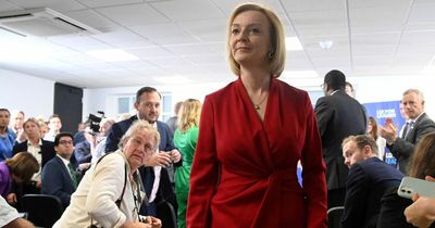 Liz Truss 'gets lost' trying to leave room after telling Tories she should be PM