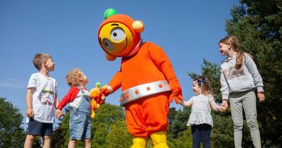 West Lothian youngsters treated to storytelling by road safety mascot