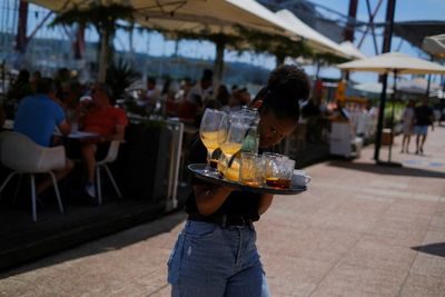 Foreign tourism to Portugal soars in May, still below pre-pandemic levels