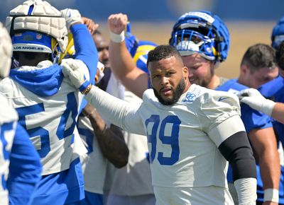 Watch: Aaron Donald gave a great speech about leadership to high school team