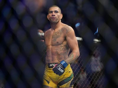 Robert Whittaker surprised by how fast Alex Pereira ‘skyrocketed’ up UFC middleweight rankings