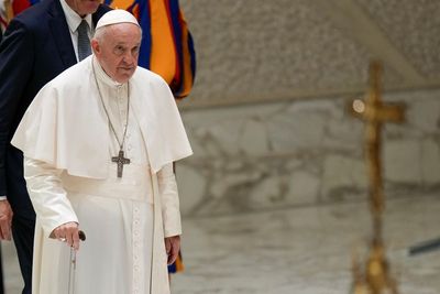 Pope tells religious orders to report abuse, protect others