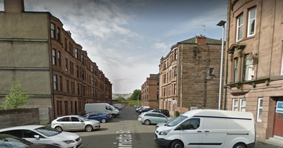 Man stabbed in Glasgow as police probe broad daylight attack