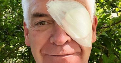 ITV This Morning's Phillip Schofield shares worrying snap of bandaged eye