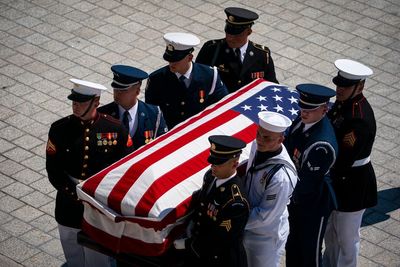 Congress salutes last WWII Medal of Honor recipient