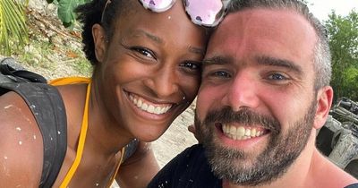 Couple fell in love during their flight - despite a bumpy first impression