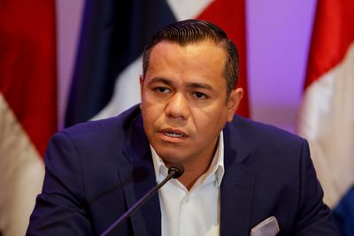 El Salvador finance minister says possible IMF deal no panacea