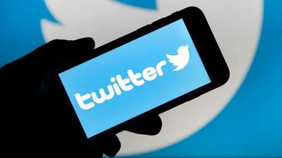 Social Media: Thousands of users back on Twitter following outage