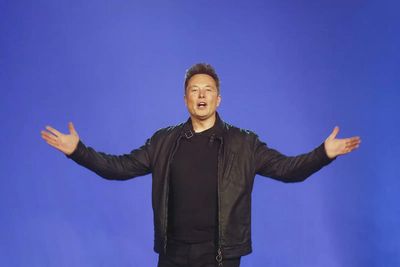 What if Elon Musk is ordered to do Twitter deal and he just says no?