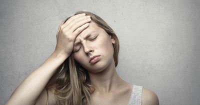 Eight signs that you could have sun stroke, and when to call 999