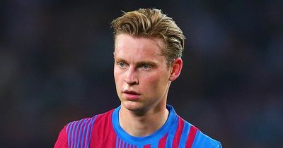 Frenkie de Jong tells Barcelona teammates latest Man Utd transfer situation