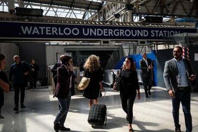 Chronic fare dodgers to be banned from the Tube under a new crackdown