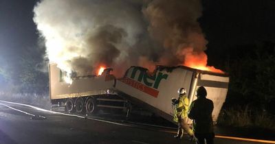 M4 lorry fire causes traffic chaos after blaze rips through vehicle
