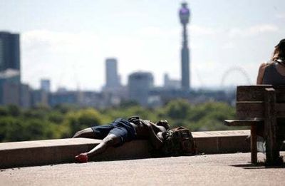 London set to be hotter than Dubai on Monday as 41C predicted in west of capital