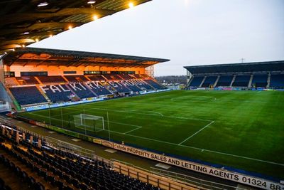 Falkirk to issue formal apology after 'homophobic' chants directed at Hibs fans