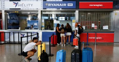 Brits heading to Spain need three extra documents for e-gates
