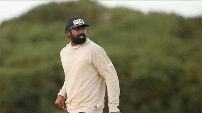 Indian-American Theegala thrills as top stars decimate Old Course