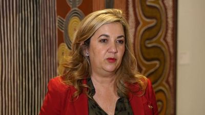 Queensland Premier Annastacia Palaszczuk encourages mask-wearing in schools as COVID-19 wave worsens
