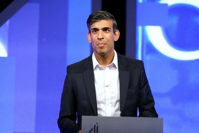 Tory leadership race: Rishi Sunak boosted by backing from influential Red Wall mayor