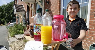 The seven-year-old businessman who's cleaning up in the heatwave with his lemonade stand
