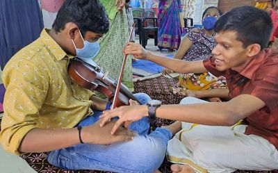 Violin lessons with a difference