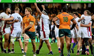 Painful defeat leaves wasteful Wallabies in a valley of darkness