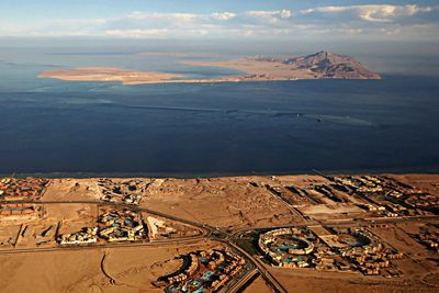 Why does Saudi Arabia want Red Sea islands of Tiran and Sanafir?