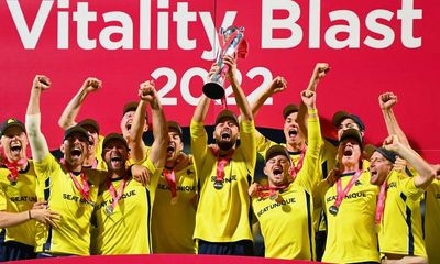 Hampshire hold nerve with last ball to beat Lancashire in T20 Blast final