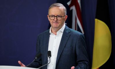 PM criticised for ‘delaying’ flood support announcement – as it happened