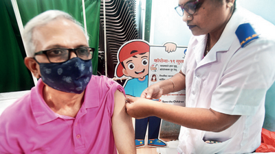 Mumbai: 3-fold turnout at public centres to get Covid jab